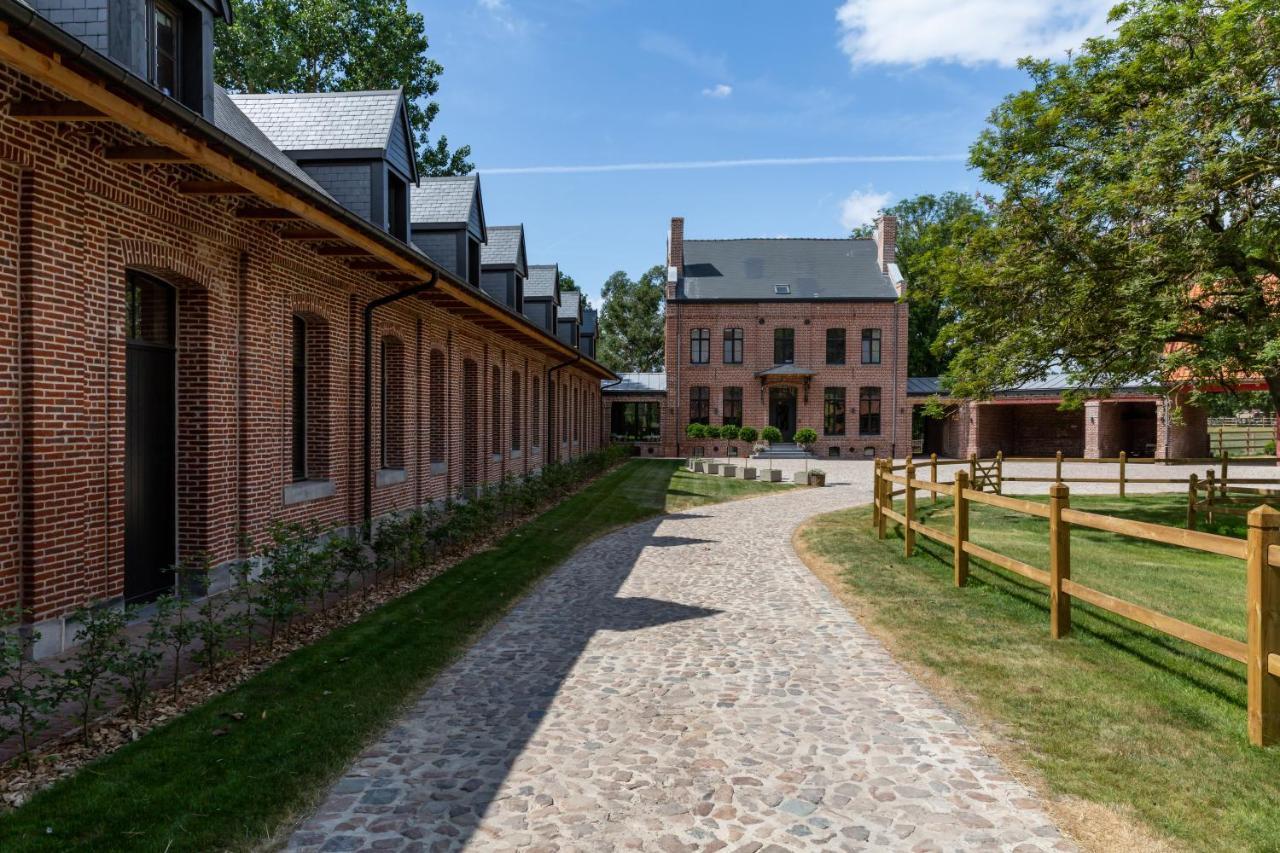 Haras De Barry Hotell Sainghin-en-Mélantois Exteriör bild